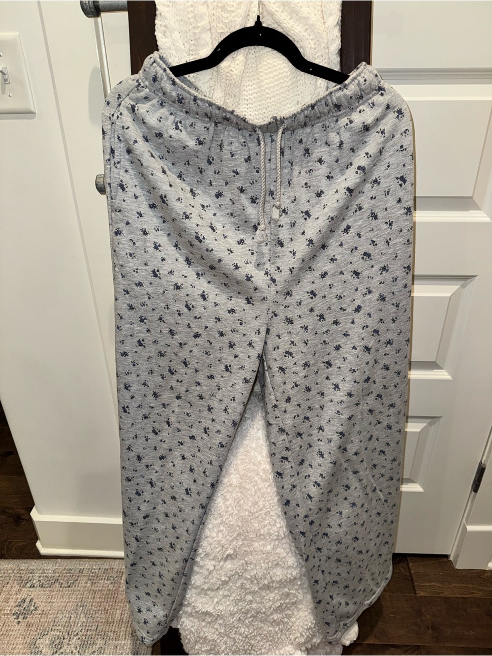 Light Gray Floral-Print Drawstring Track Pants
